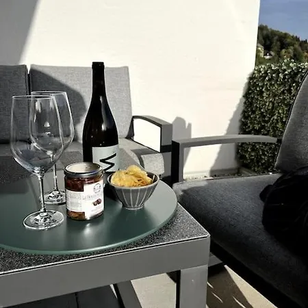 Wohnen Im Schwarzwald Mit Panoramablick باد هيرنالب